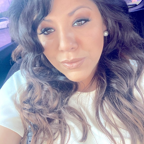 Meet your Posher, Andee - Picture 1 of 1